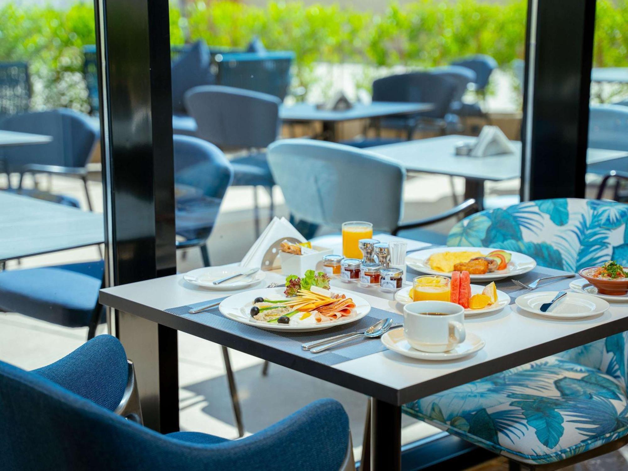 Mercure Riyadh Al Anoud Εξωτερικό φωτογραφία