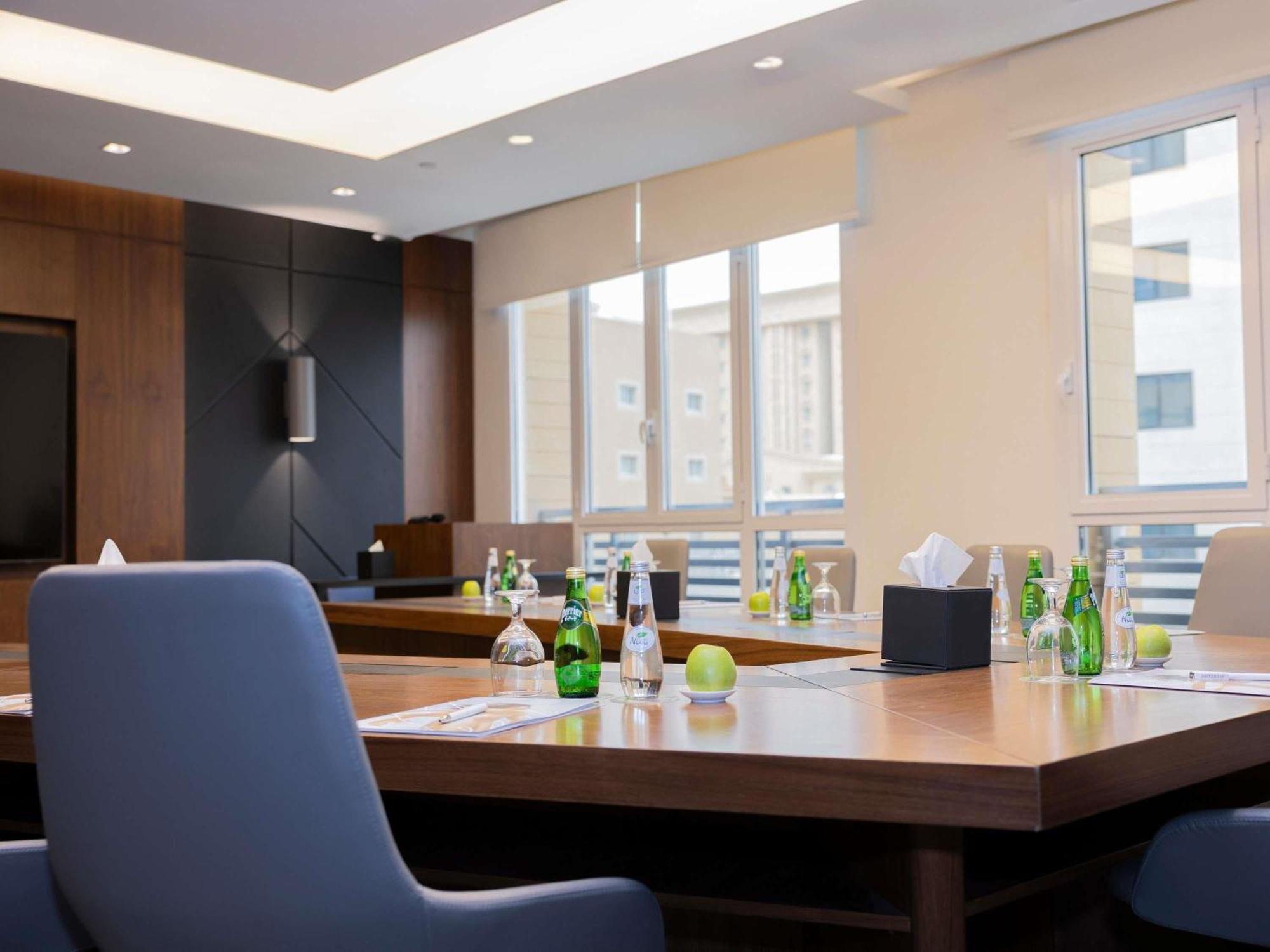 Mercure Riyadh Al Anoud Εξωτερικό φωτογραφία